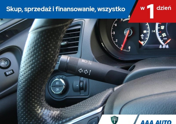 Opel Insignia cena 46000 przebieg: 187707, rok produkcji 2016 z Rudnik nad Sanem małe 326